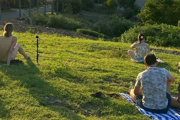 8 Zero Waste Picnic Tips & Ideas