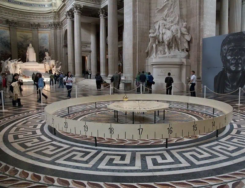 Foucault pendulum at the Panthéon de Paris,