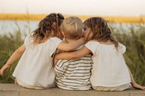 National Brothers And Sisters Day