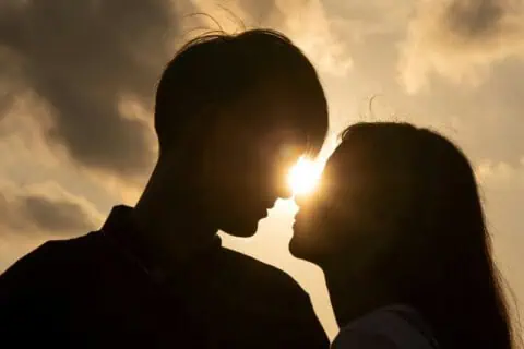 National Kiss and Make Up Day